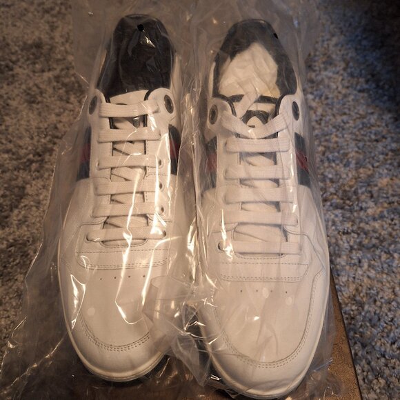 Gucci Praga - Picture 1 of 3